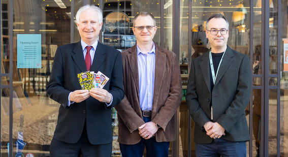 Daniel Zeichner visits the Cambridge University Press Bookshop